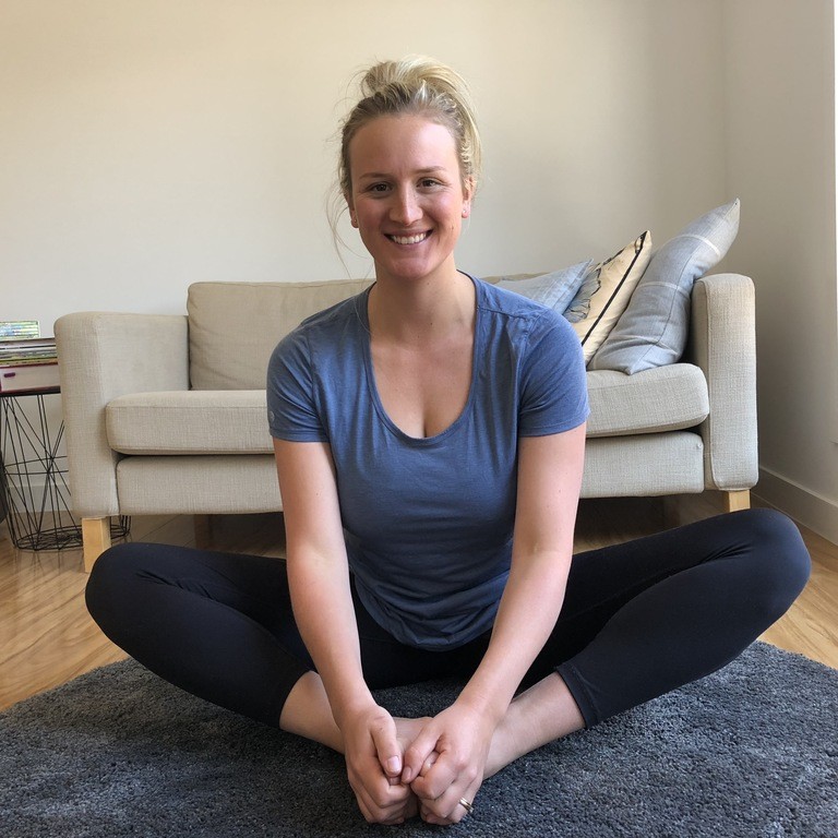 Stretching guide during all stages of pregnancy | Physio Laura